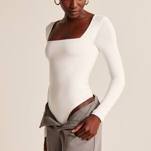 Abercrombie soft af cream/ivory body suit